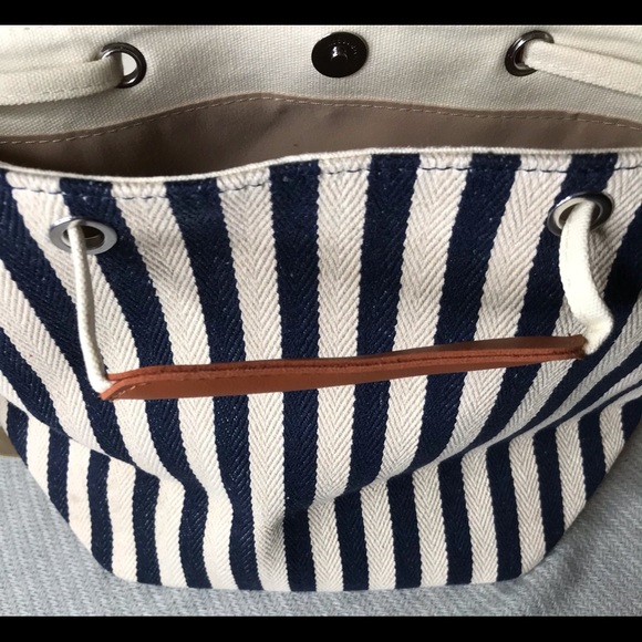 🎉STRIPE TOTE BAG🎉 - Picture 4 of 9